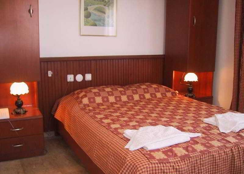 Reishan Hotel ทูร์กุทริส ภายนอก รูปภาพ